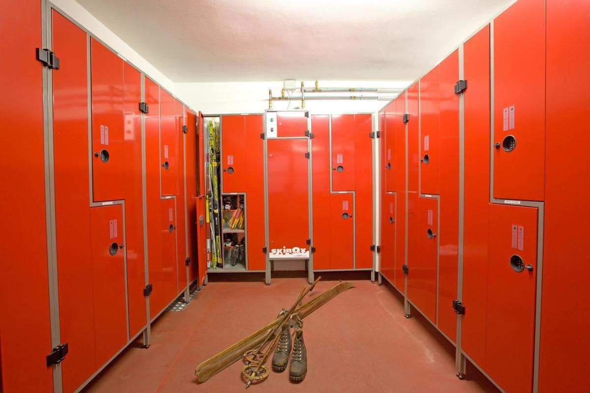 Garni Oasi Hotell Livigno Exteriör bild