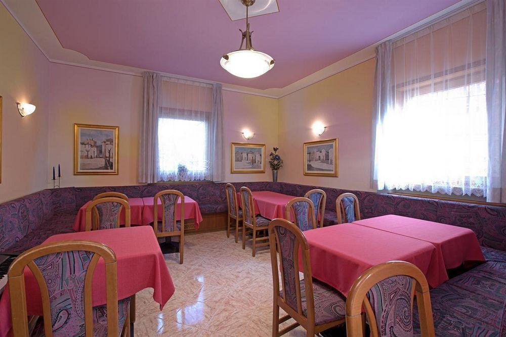 Garni Oasi Hotell Livigno Exteriör bild