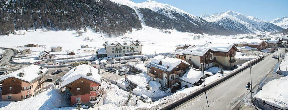 Garni Oasi Hotell Livigno Exteriör bild