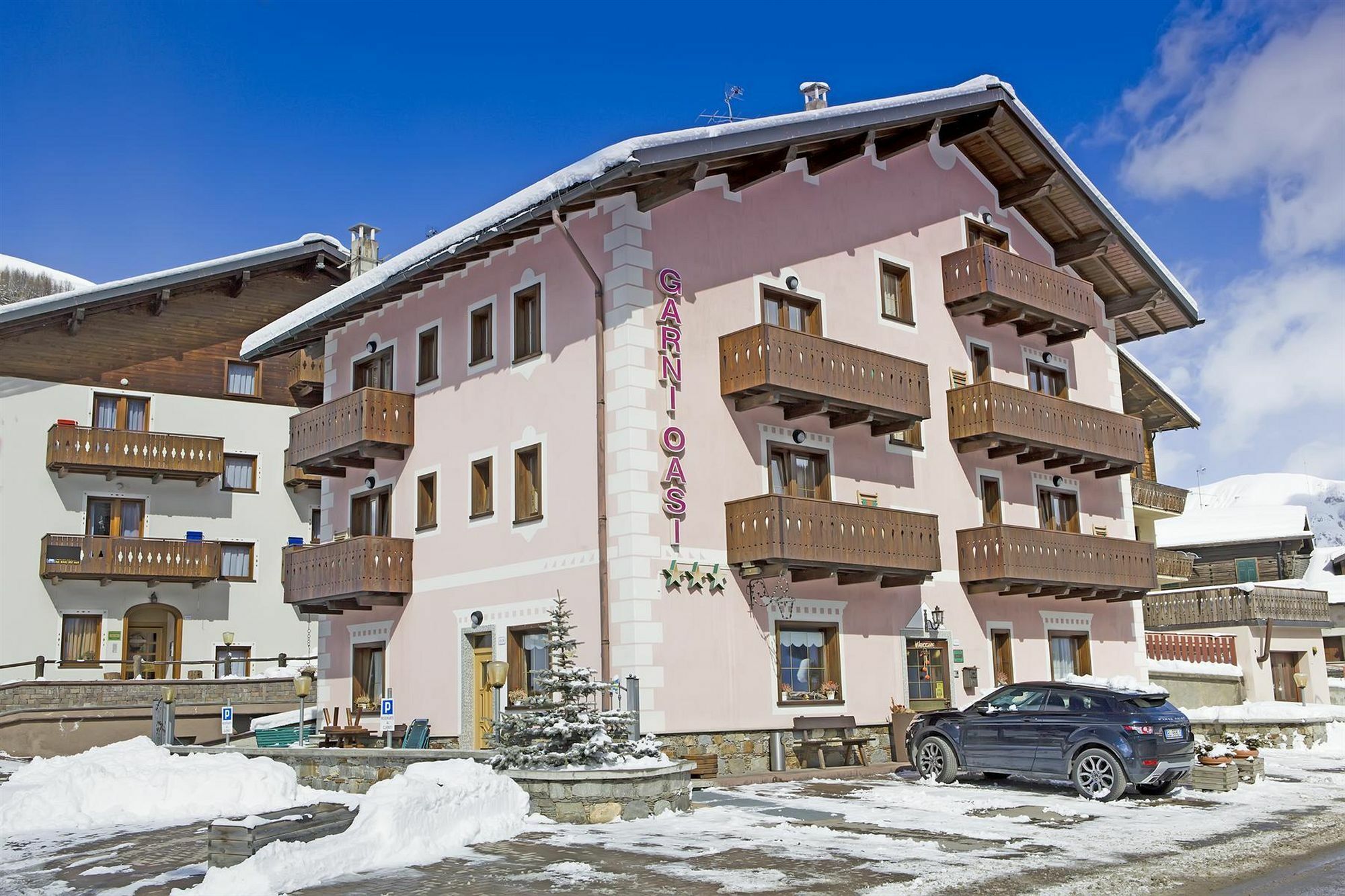Garni Oasi Hotell Livigno Exteriör bild